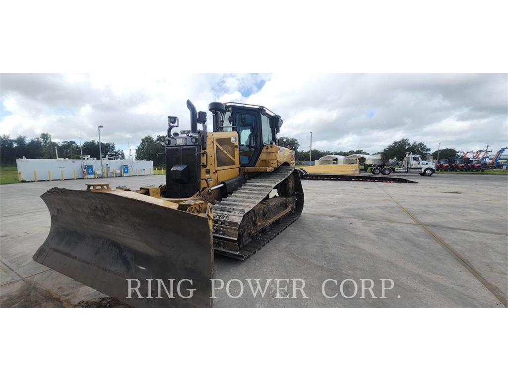 CAT D6LGPVPTEW Buldooserid