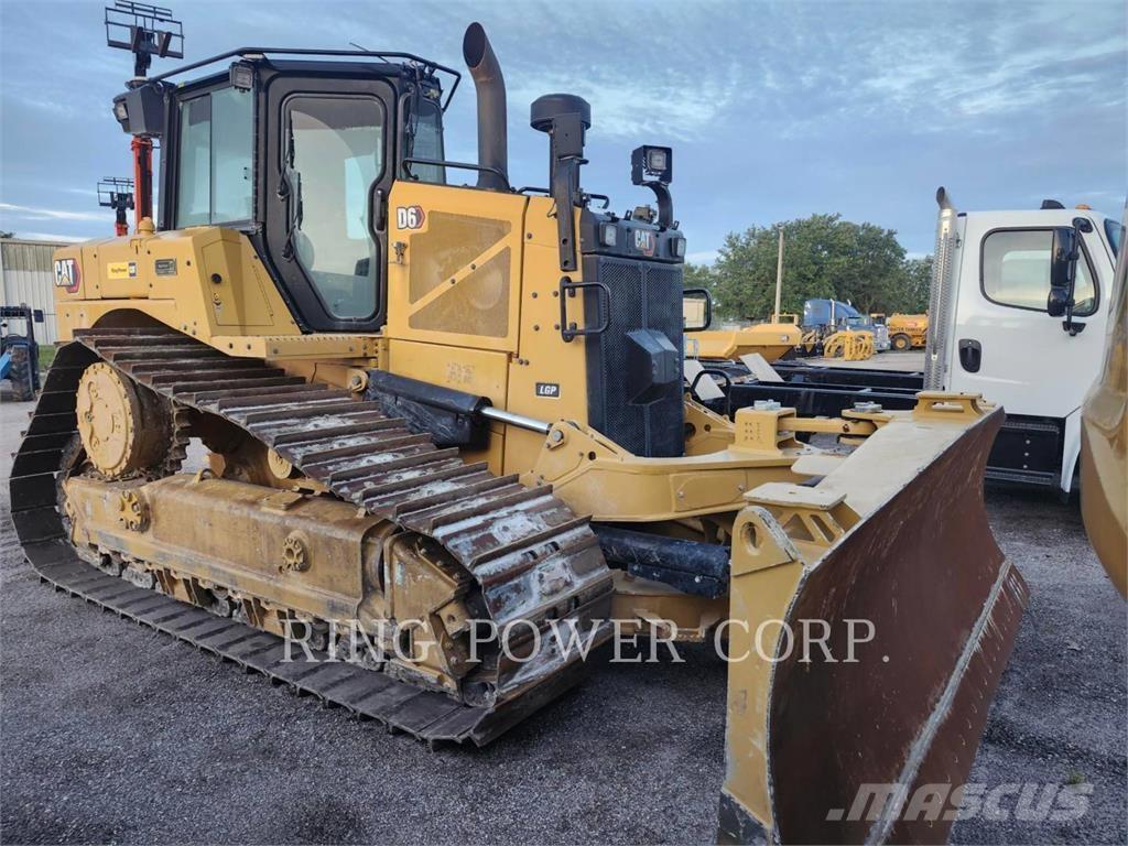 CAT D6LGPVPTEW Buldooserid