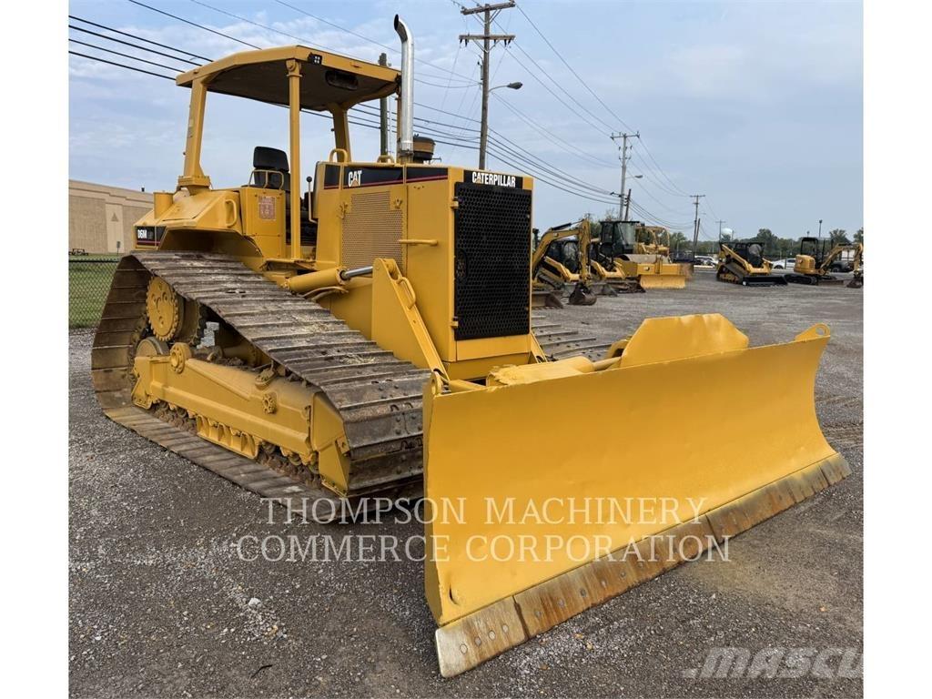 CAT D6M LGP Buldooserid