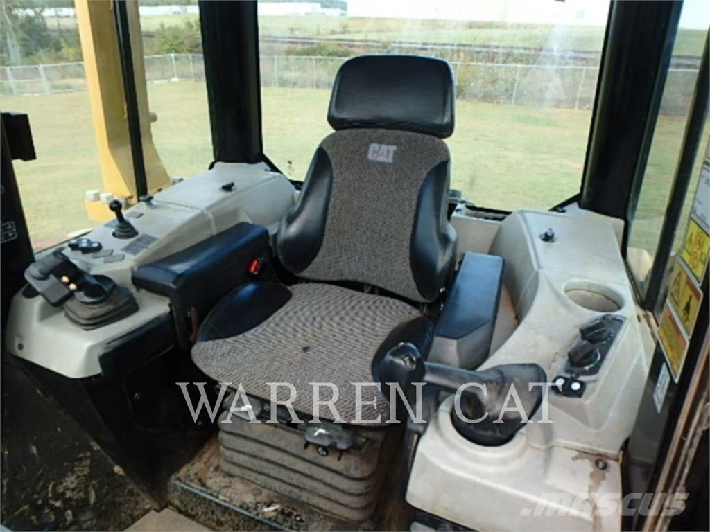 CAT D6N 4XLPAT Buldooserid