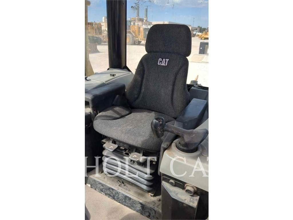 CAT D6N LAND Buldooserid