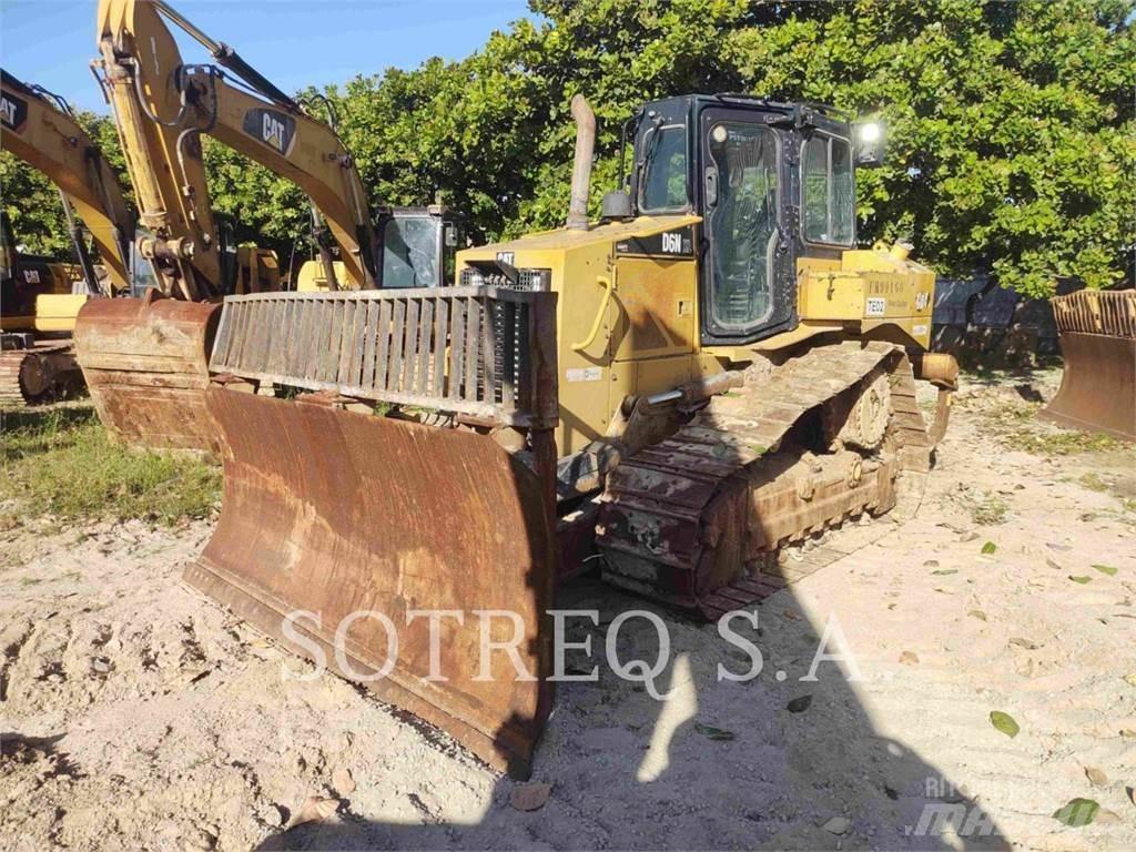 CAT D6NXL Buldooserid