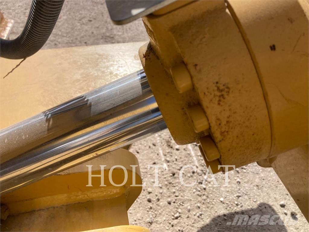 CAT D6NXL Buldooserid
