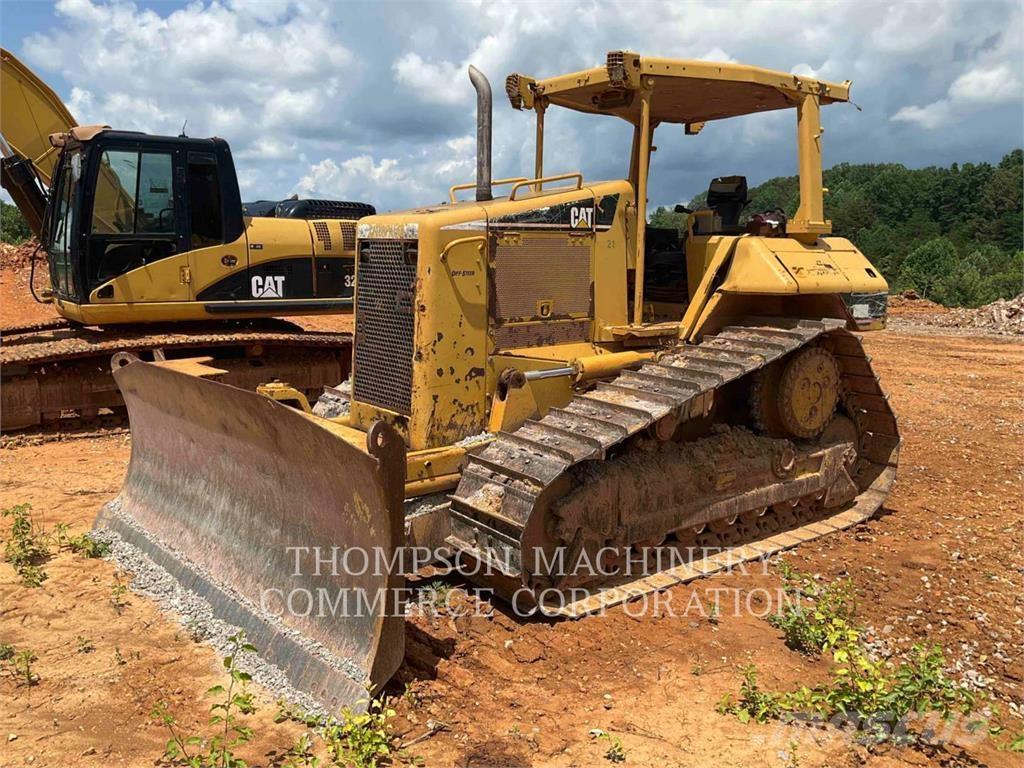 CAT D6NXL Buldooserid