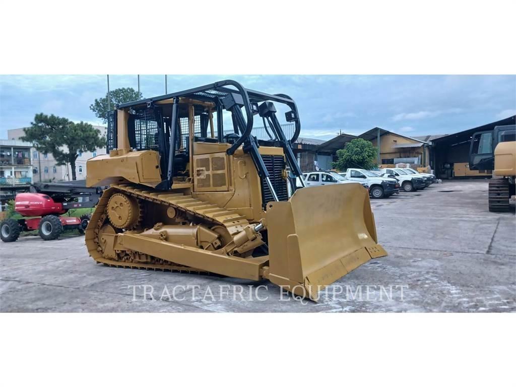 CAT D6RXL Buldooserid