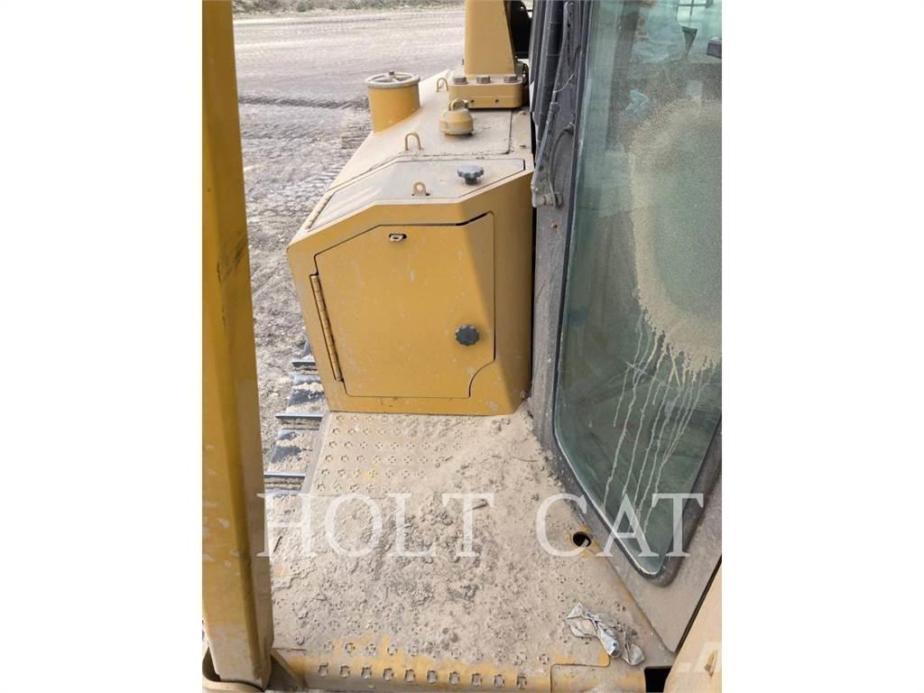 CAT D6T Buldooserid
