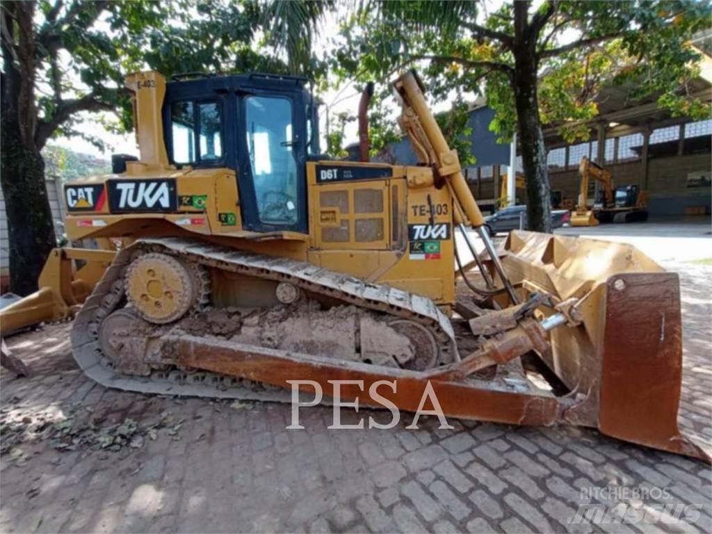 CAT D6T Buldooserid