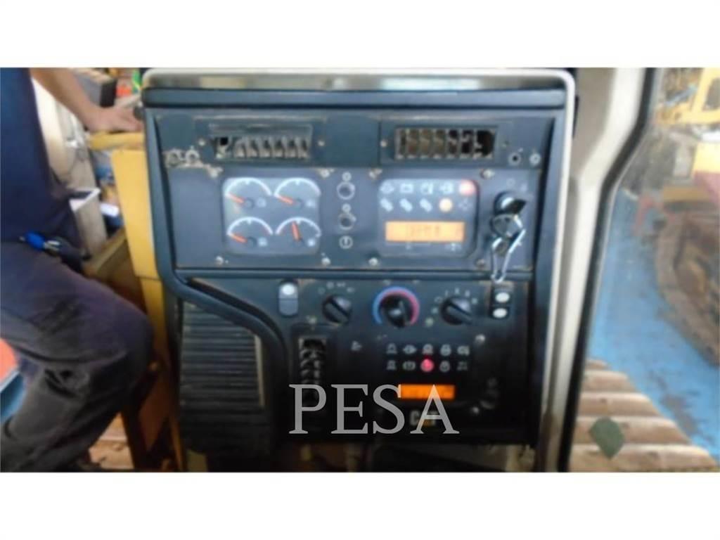 CAT D6T Buldooserid
