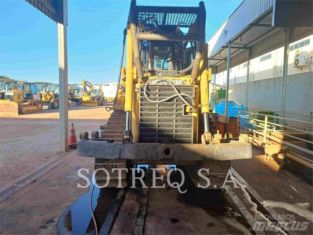 CAT D6T Buldooserid