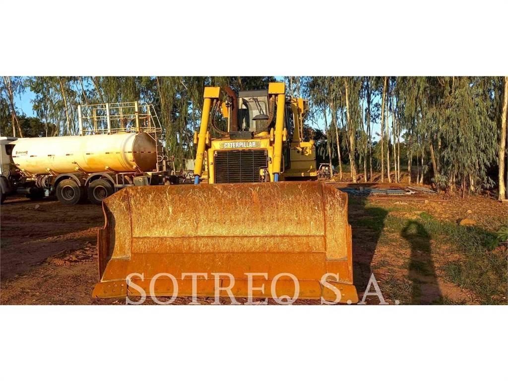 CAT D6T Buldooserid