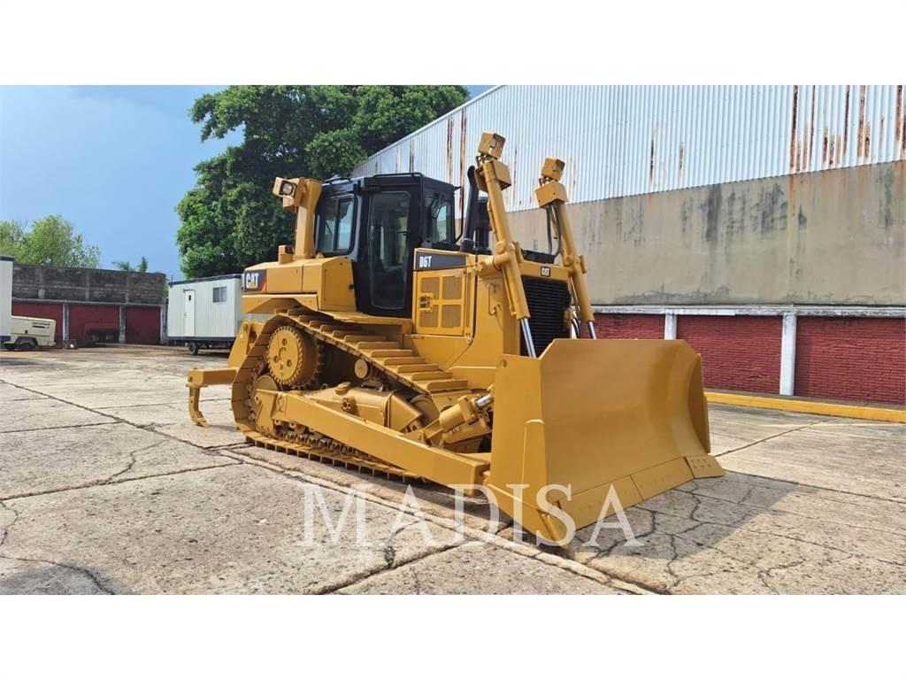 CAT D6T Buldooserid