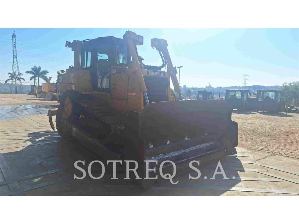 CAT D6T Buldooserid