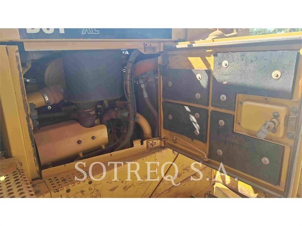 CAT D6T Buldooserid