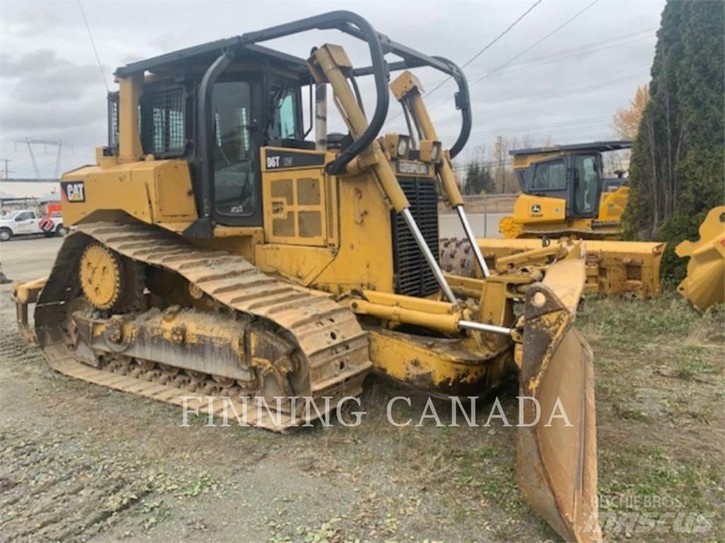 CAT D6T Buldooserid