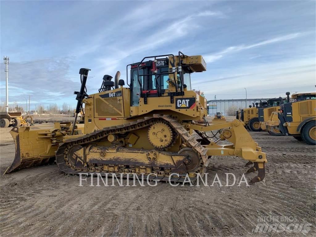 CAT D6T Buldooserid