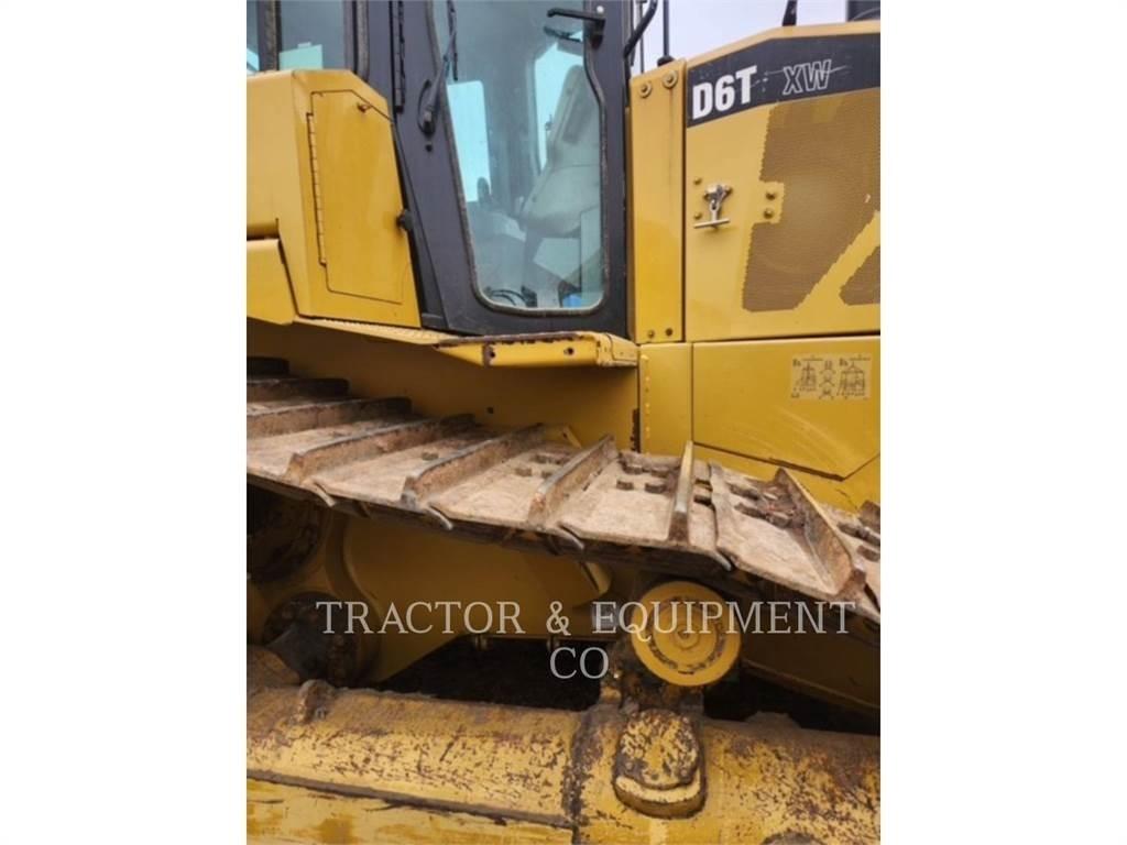 CAT D6T Buldooserid