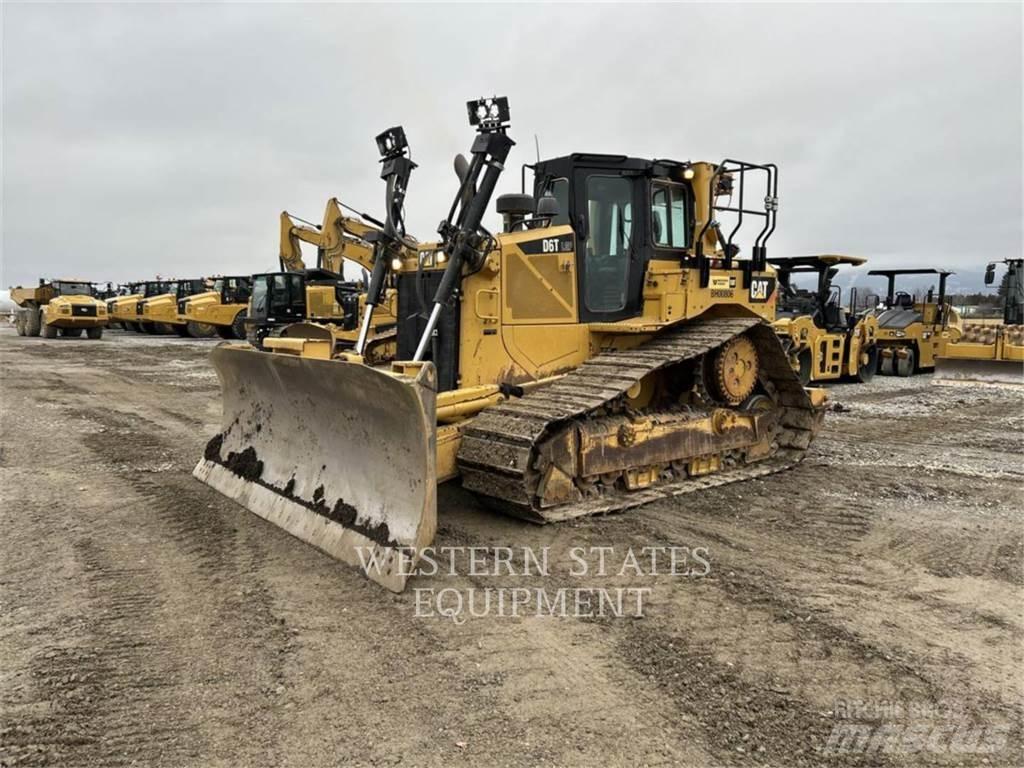 CAT D6T Buldooserid