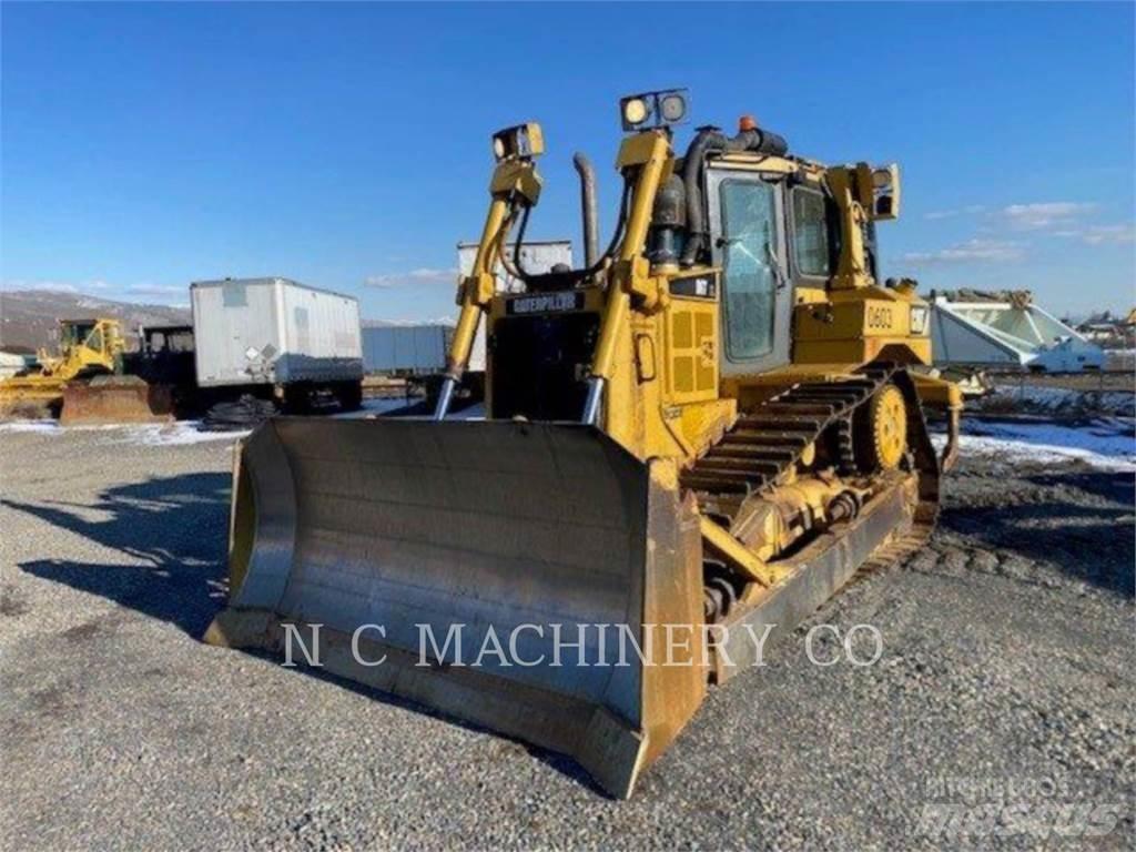 CAT D6T Buldooserid