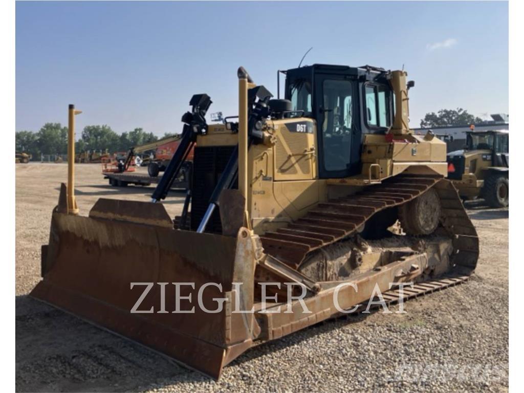 CAT D6T Buldooserid