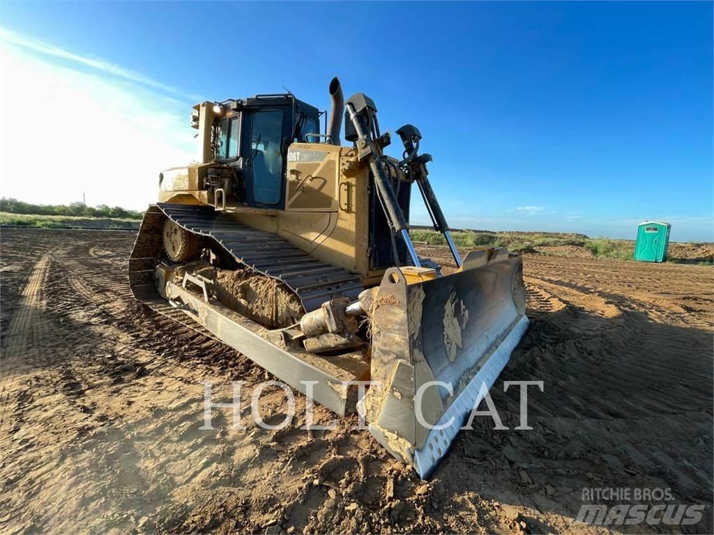 CAT D6T Buldooserid