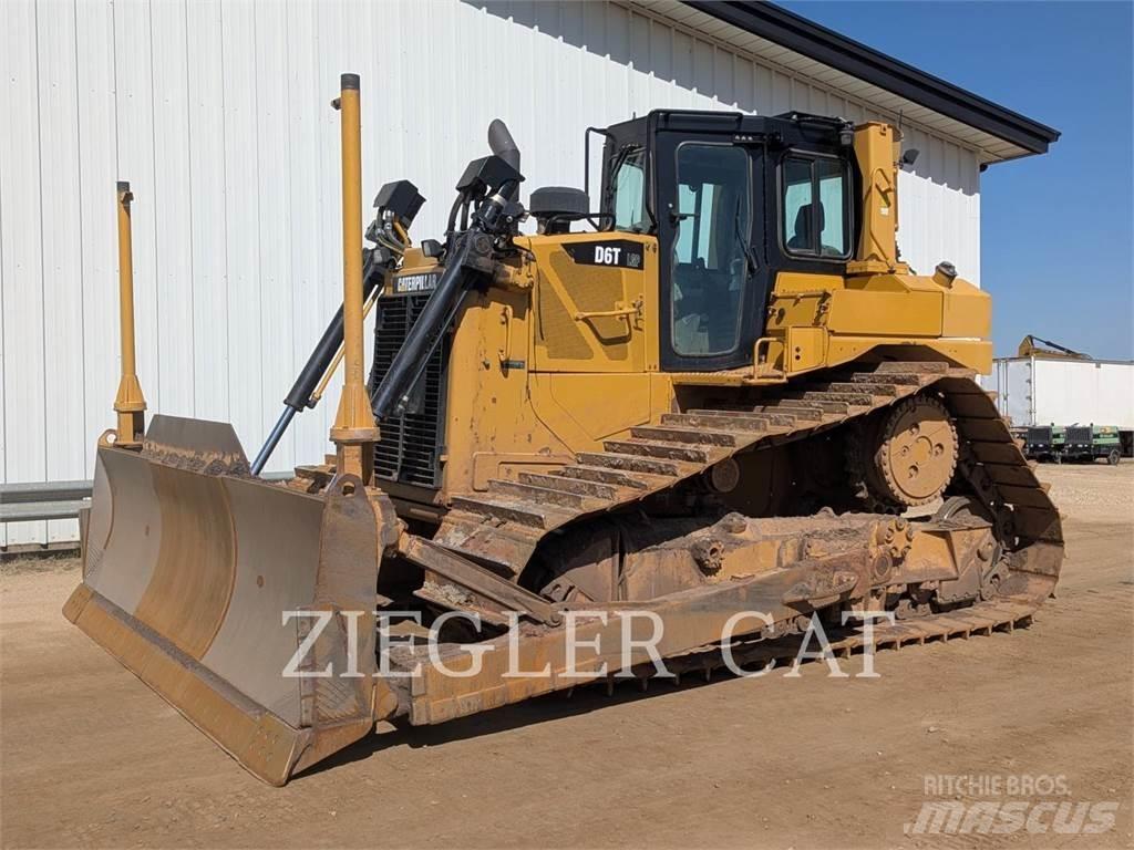 CAT D6T Buldooserid
