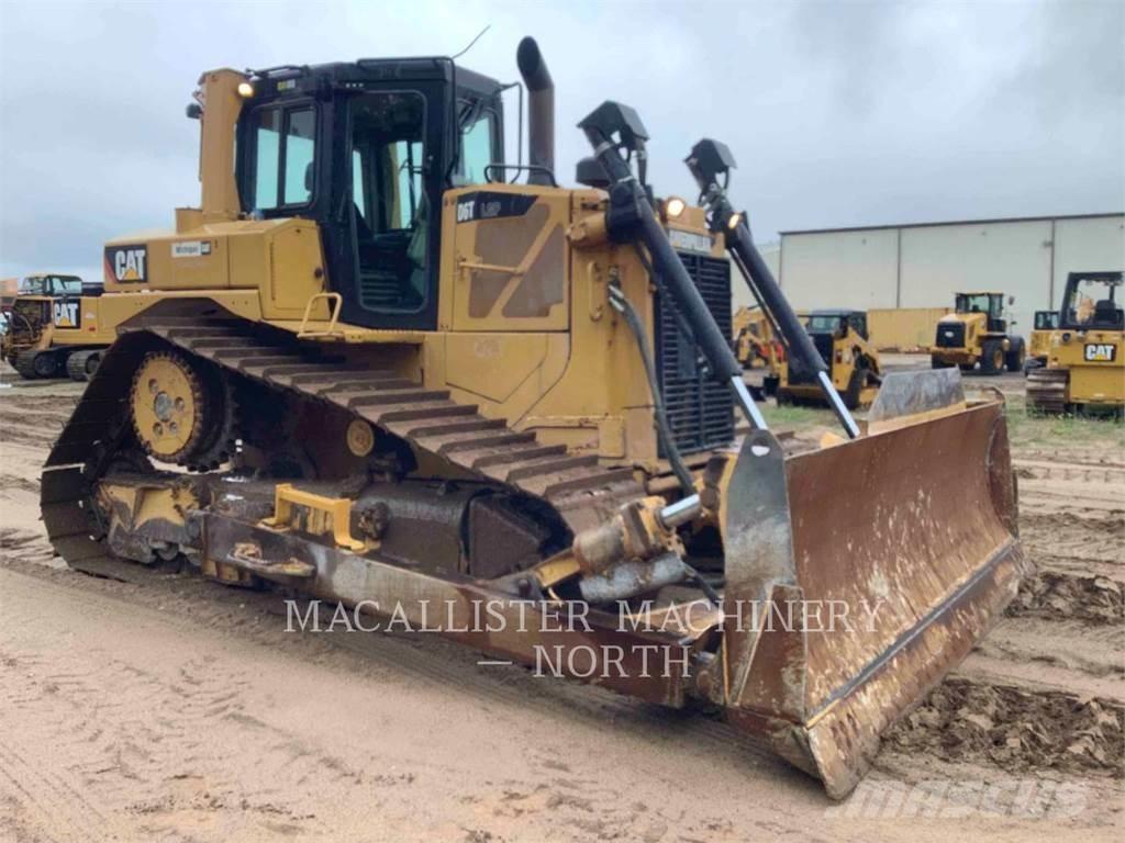 CAT D6T Buldooserid