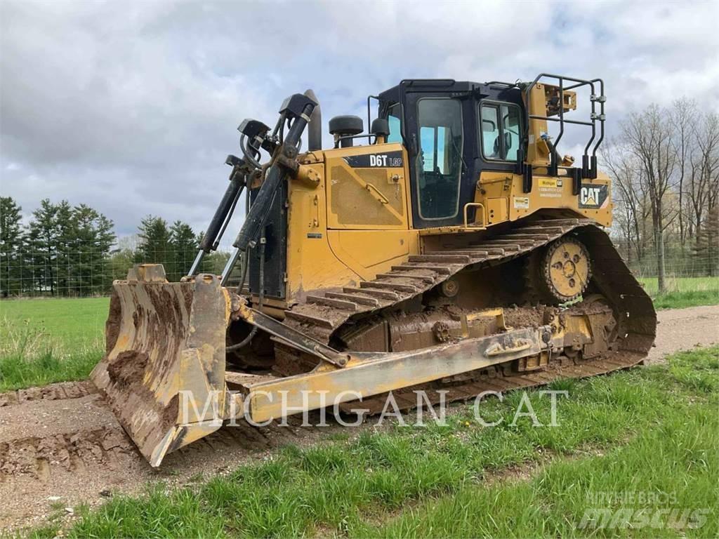 CAT D6T Buldooserid