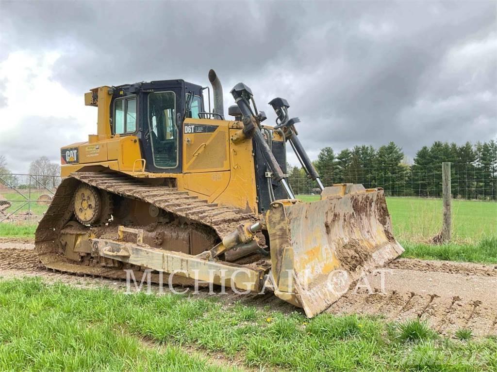 CAT D6T Buldooserid