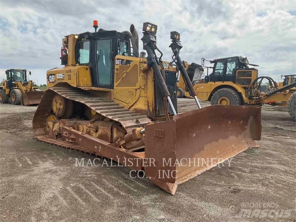 CAT D6T Buldooserid
