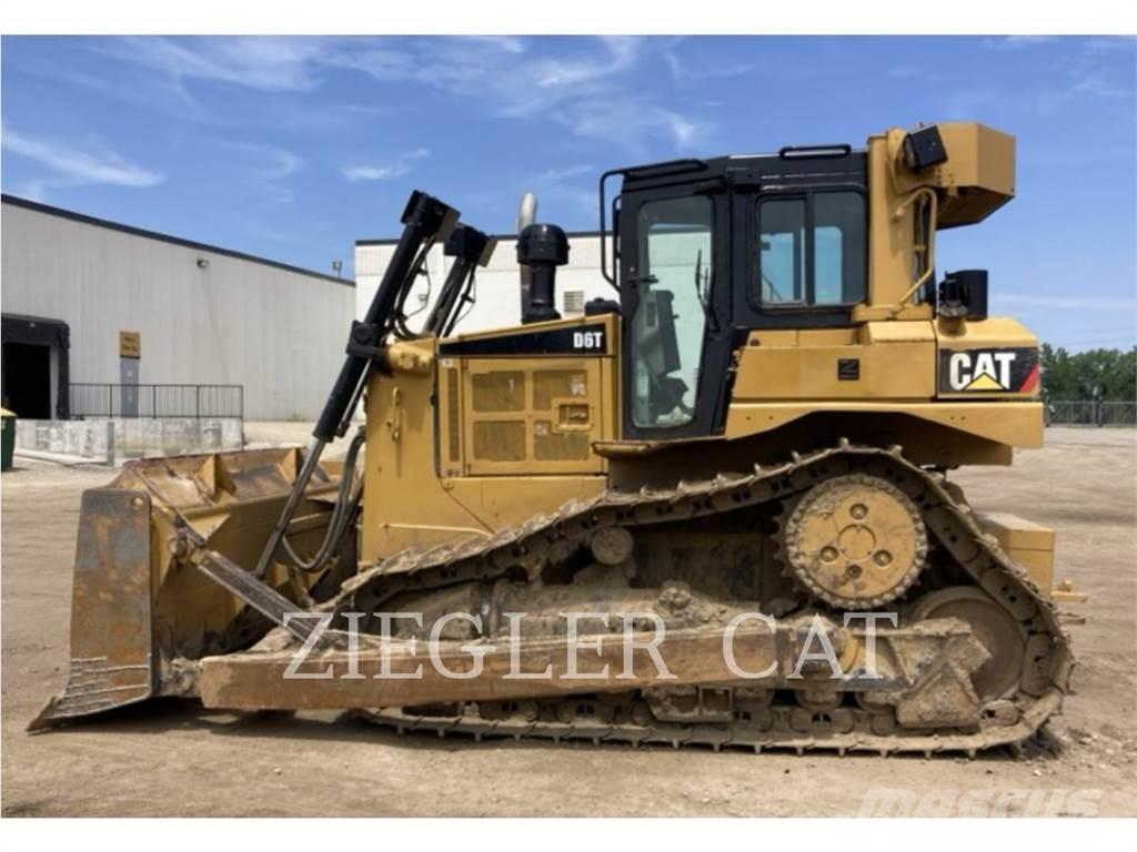 CAT D6T Buldooserid