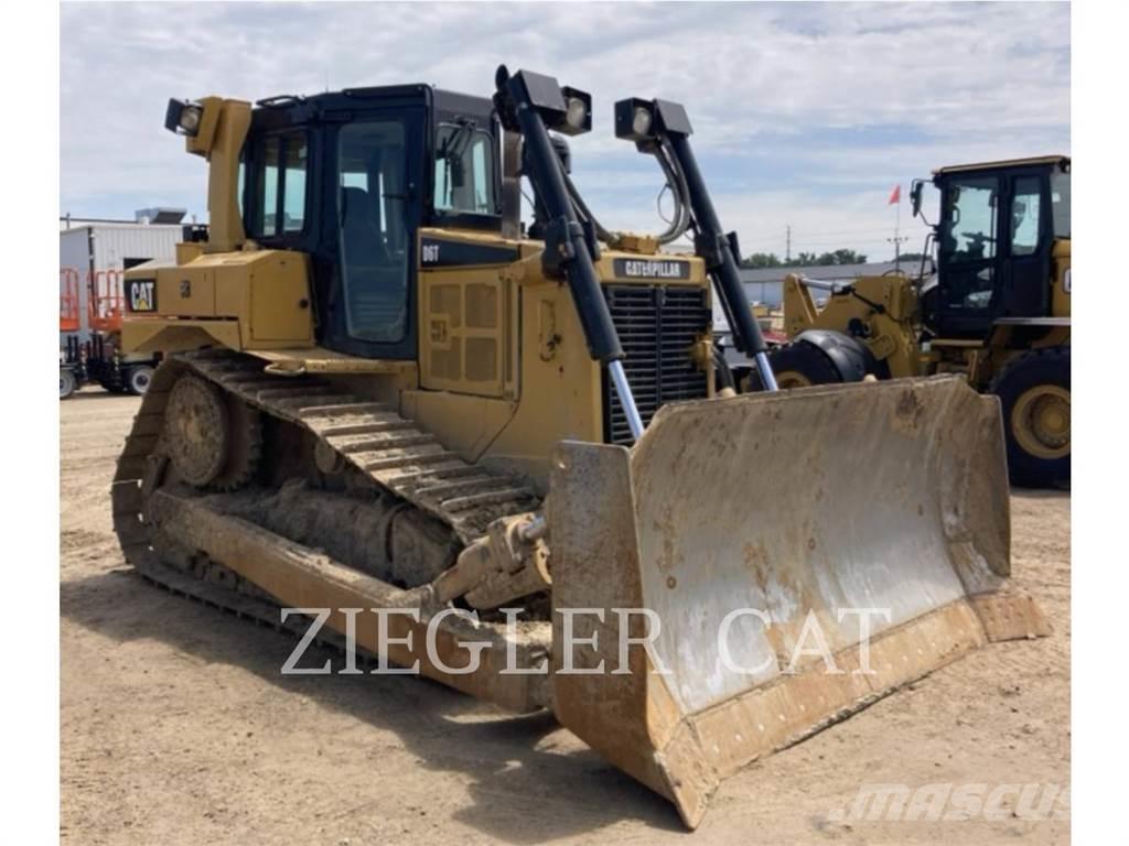 CAT D6T Buldooserid