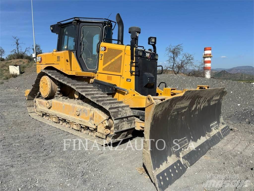 CAT D6T Buldooserid