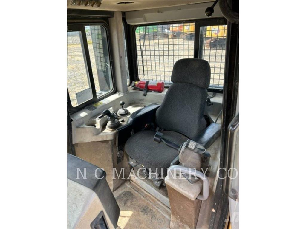 CAT D6T Buldooserid