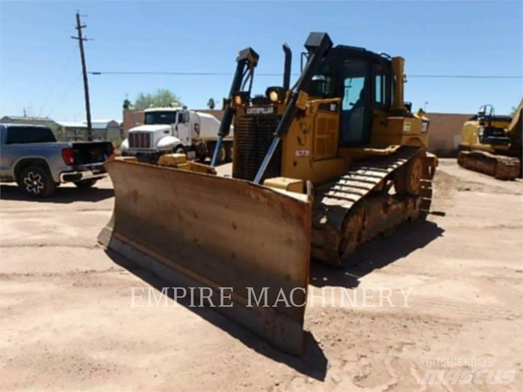 CAT D6T Buldooserid