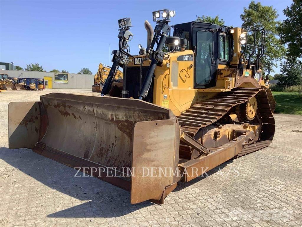 CAT D6T Buldooserid
