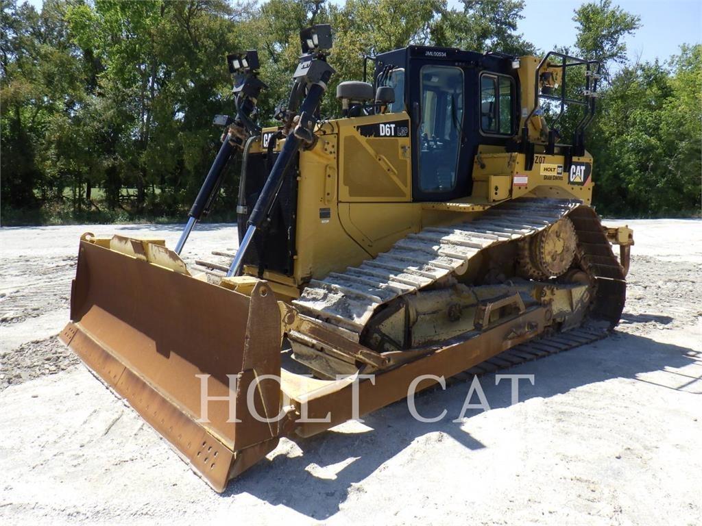 CAT D6T Buldooserid