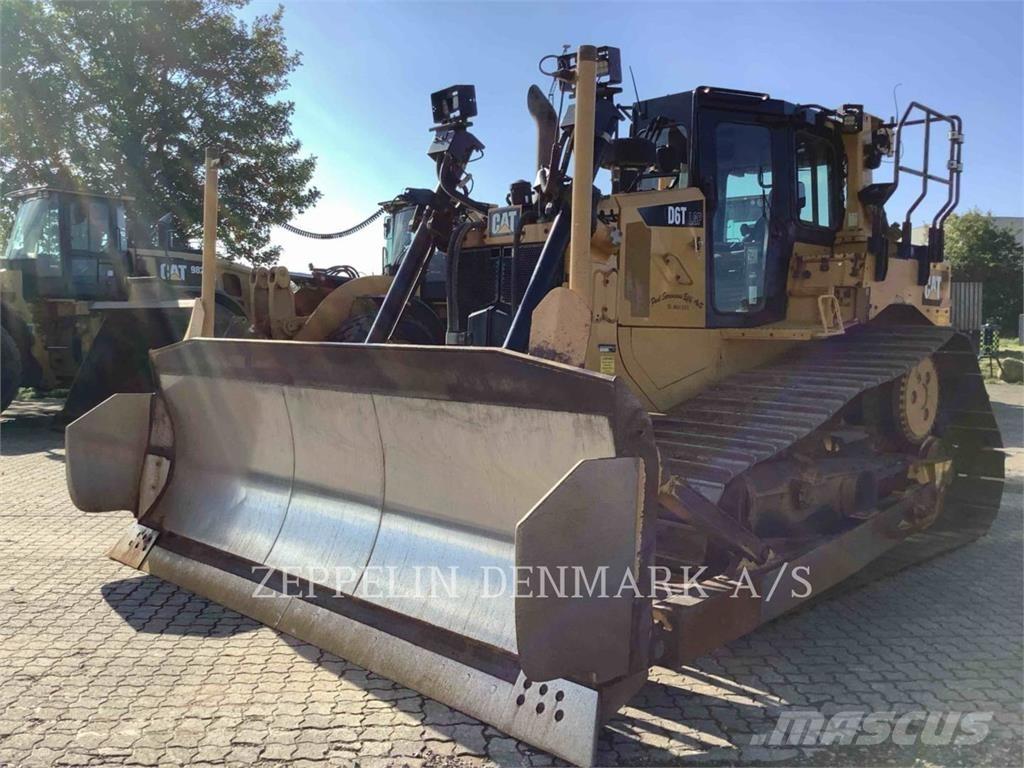 CAT D6T Buldooserid
