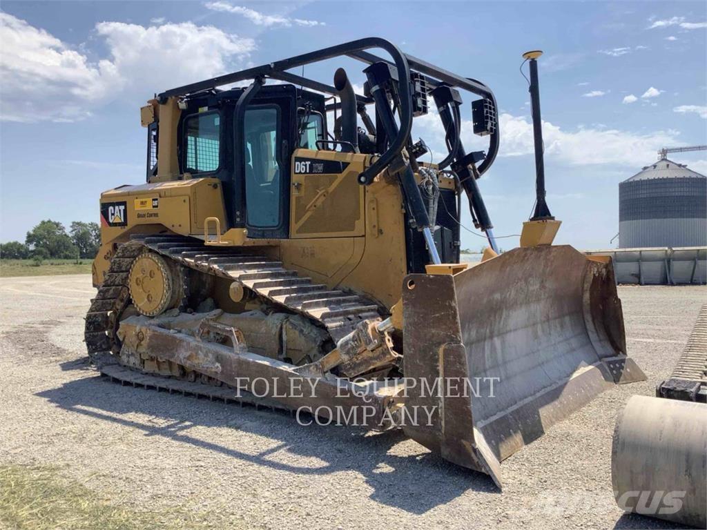 CAT D6T Buldooserid