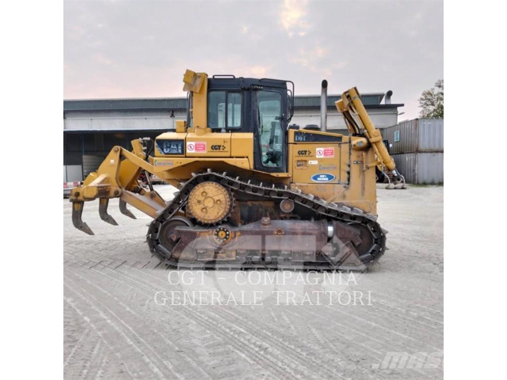 CAT D6T Buldooserid