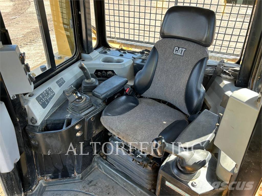 CAT D6T LGPPAT Buldooserid