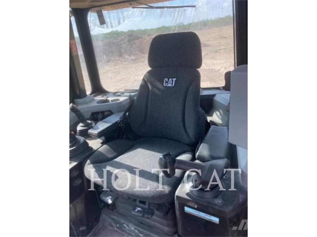 CAT D6T XWVP Buldooserid