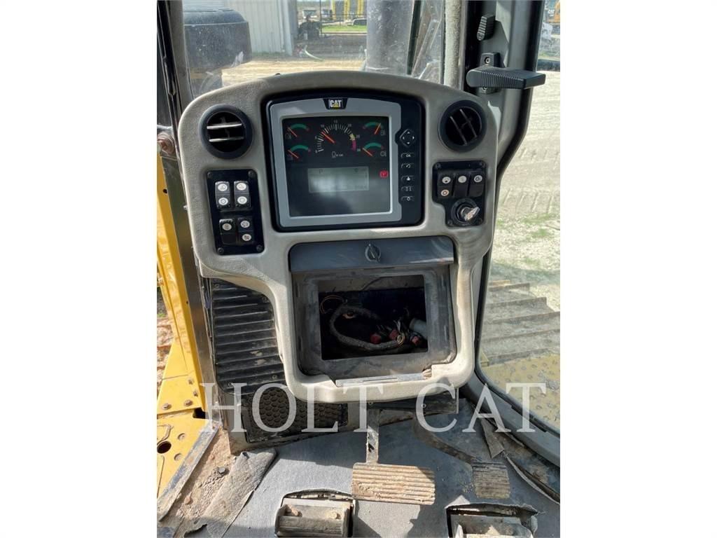 CAT D6T XWVPRI Buldooserid