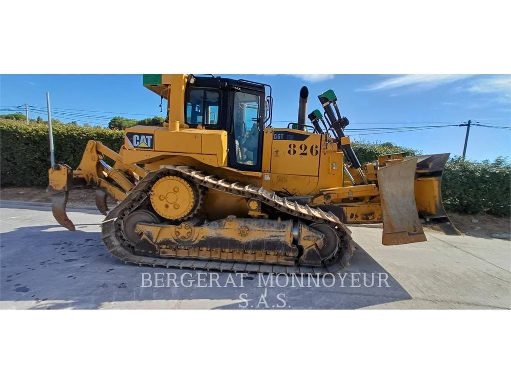 CAT D6T3B XW Buldooserid