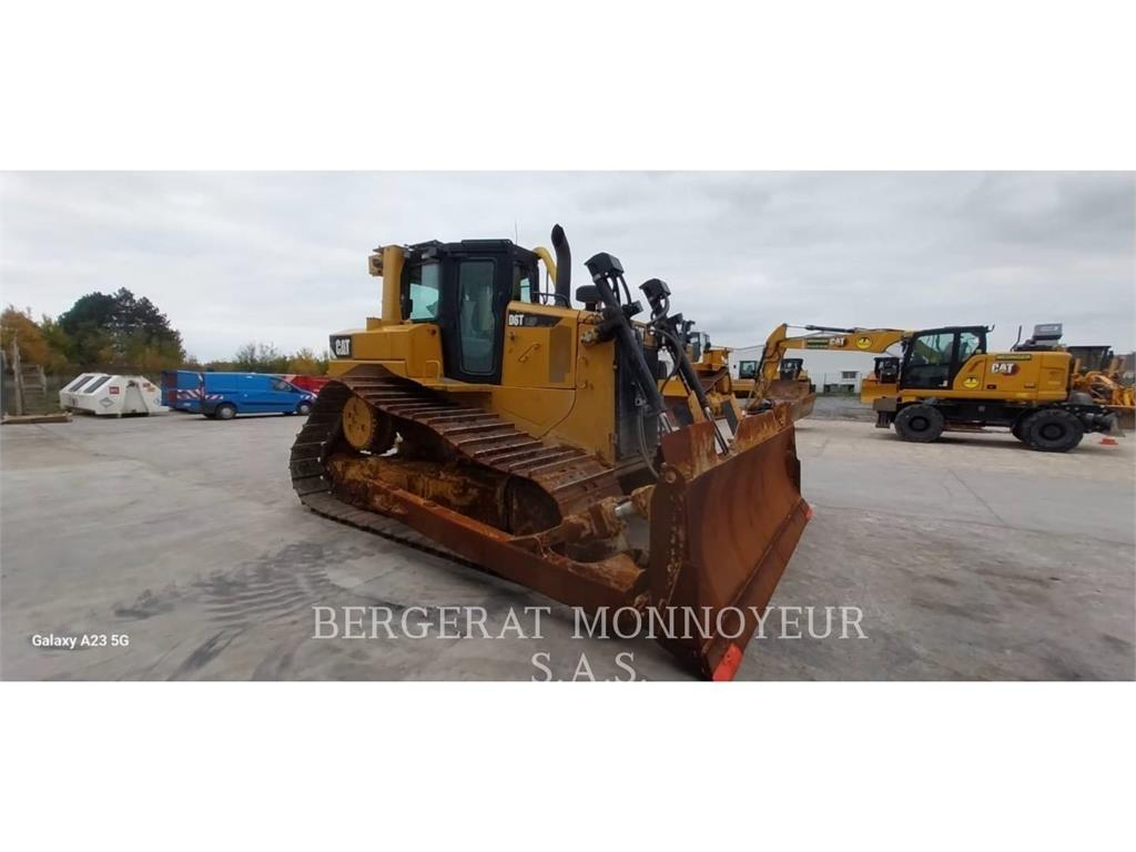 CAT D6T4F LGP Buldooserid