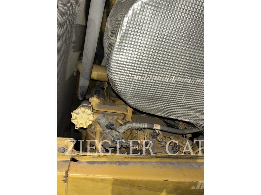 CAT D6T4FLGPA Buldooserid