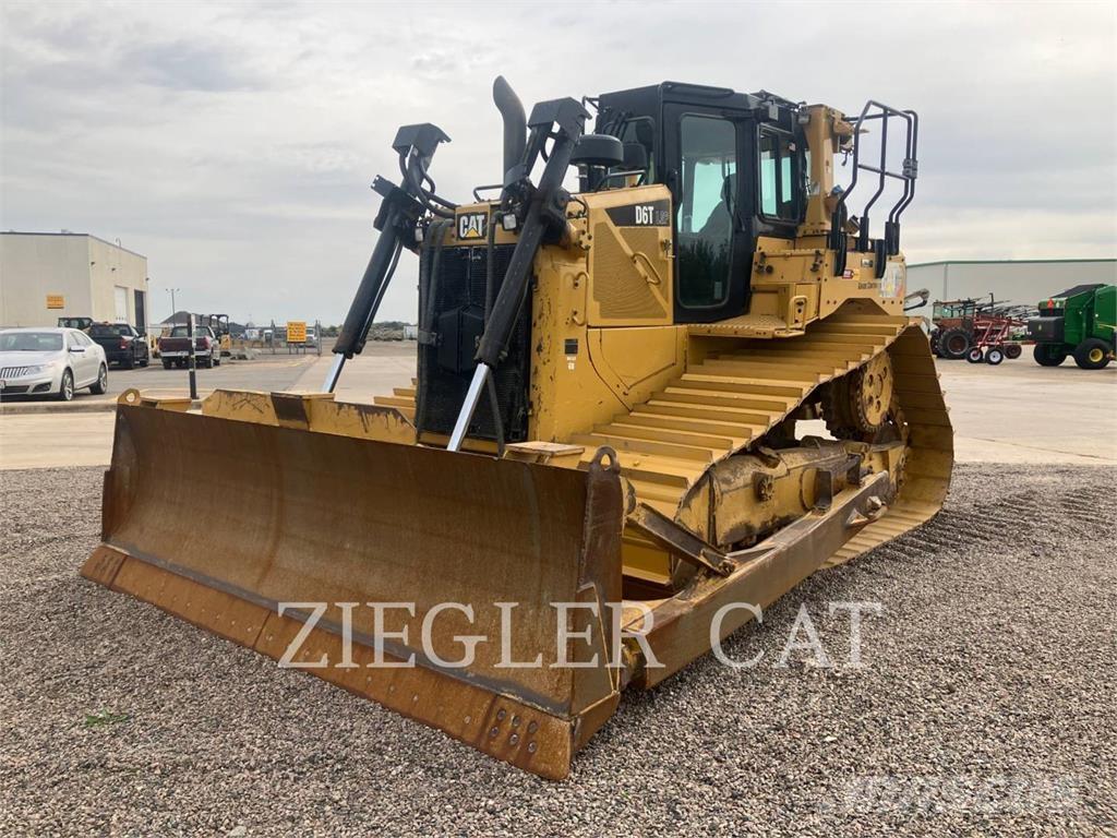 CAT D6TLGP Buldooserid