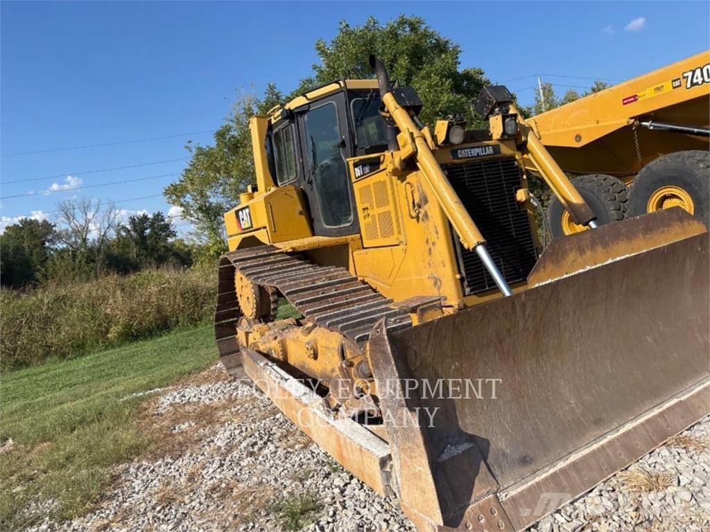 CAT D6TLGP Buldooserid