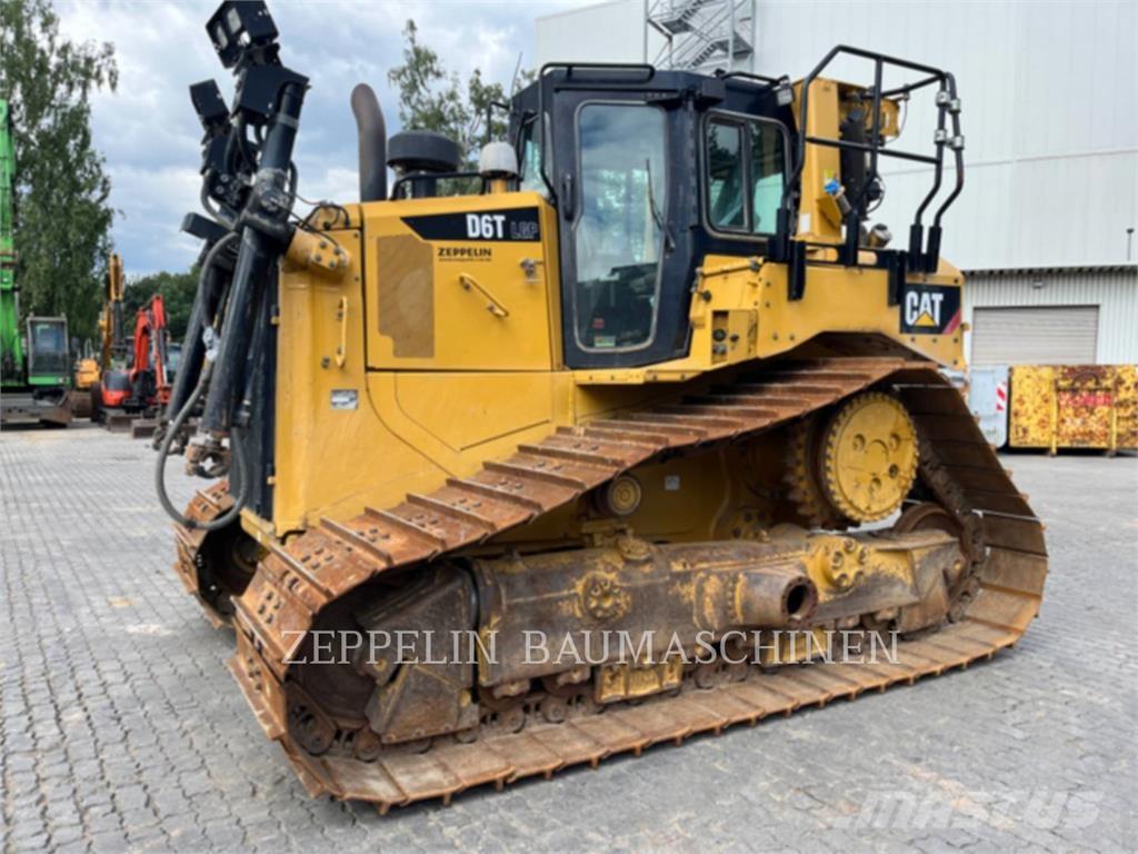 CAT D6TM Buldooserid