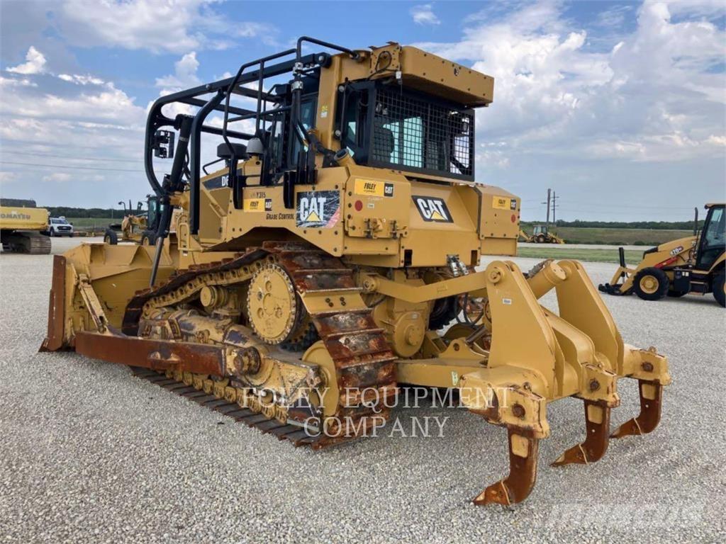 CAT D6TXLSUA Buldooserid