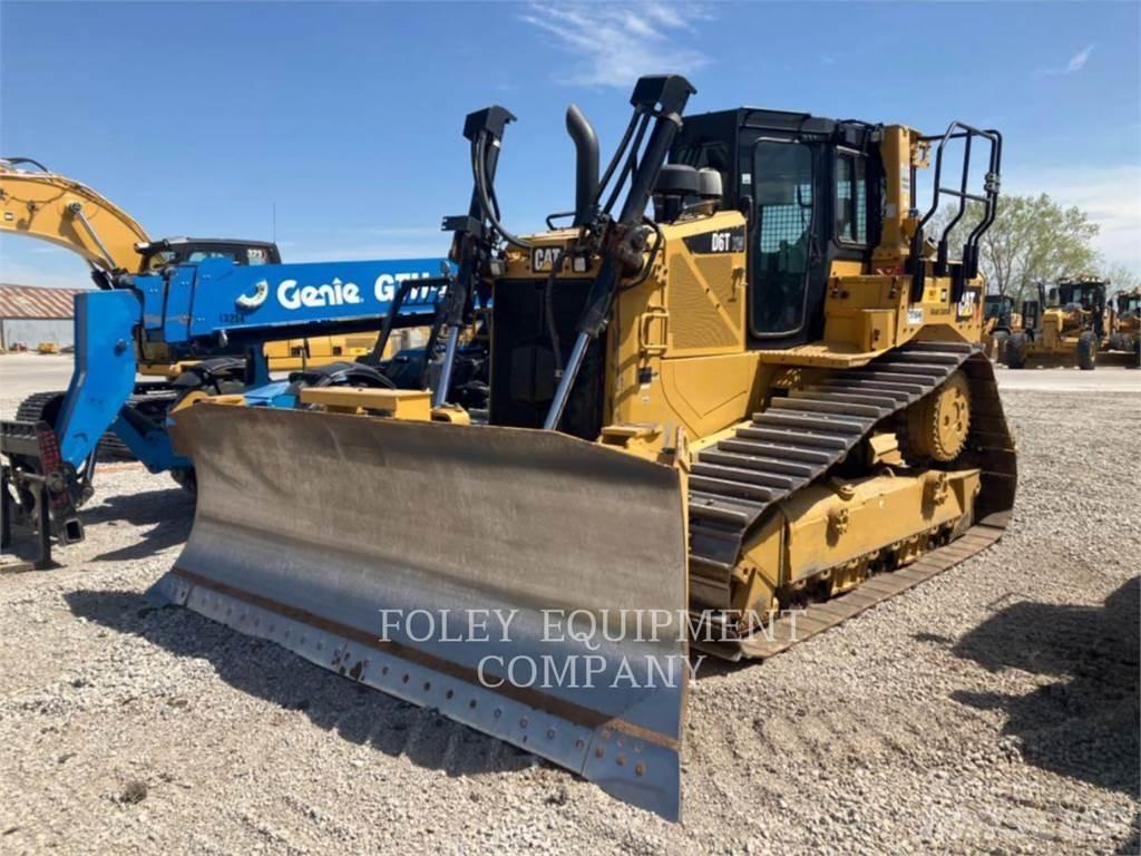 CAT D6TXWVPA Buldooserid